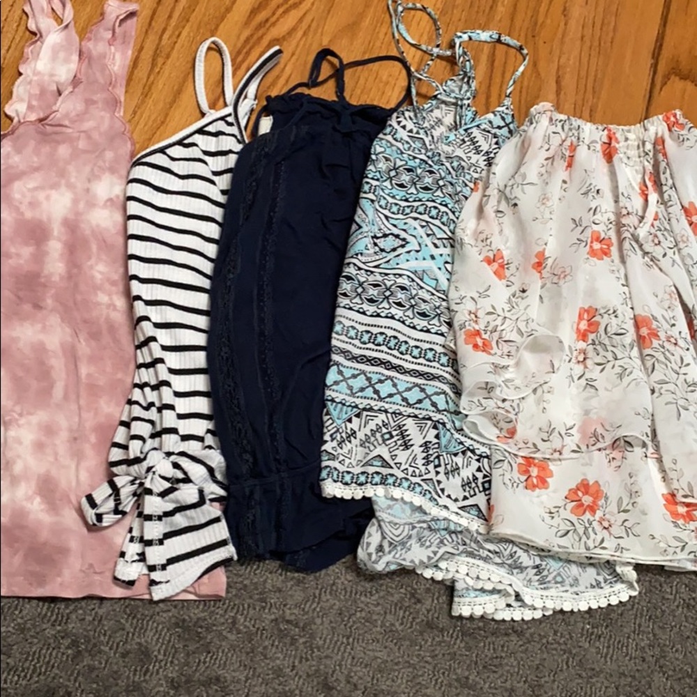 Lot of 5 tank tops med/lg